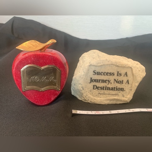 Paper Weights, Apple & Rock Decor, Preloved - Picture 6 of 6